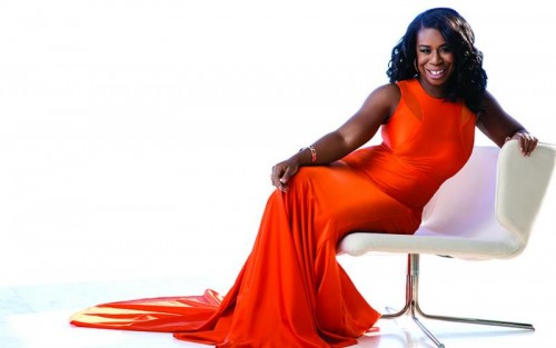Uzo Aduba Sexy Photoshoots